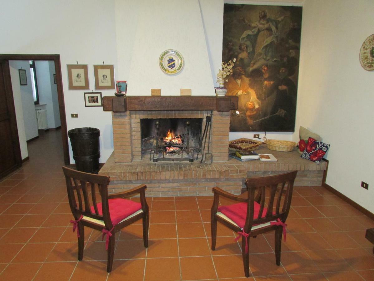 Valfabbrica Agriturismo Dea מראה חיצוני תמונה